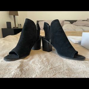 Steve Madden Maxine Black Suede Chunky Heel